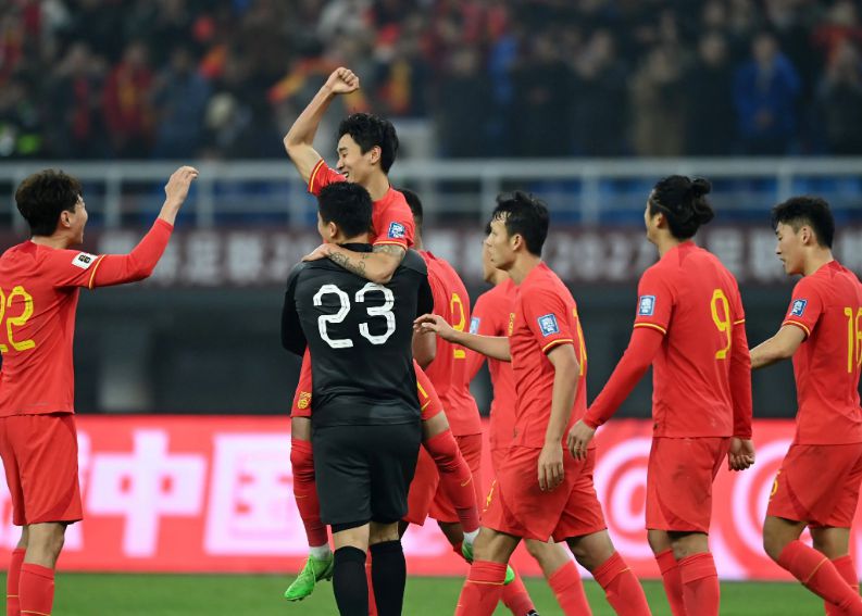 Shanghai Media: A Seleção Nacional de Futebol pode organizar campos de treinamento este ano para aquecer as seleções da Copa do Mundo em março do próximo ano